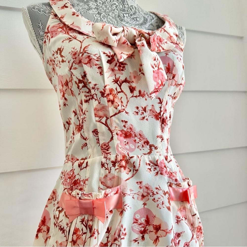 Betsey Johnson Floral and Skull Cherub Print Mini Dress with Bows size 0 RARE
